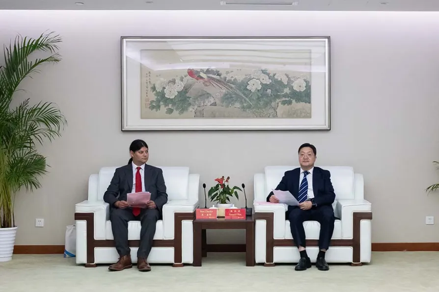 Morning Star editor Ben Chacko and Xinhua Daily vice-president Chen Renyun